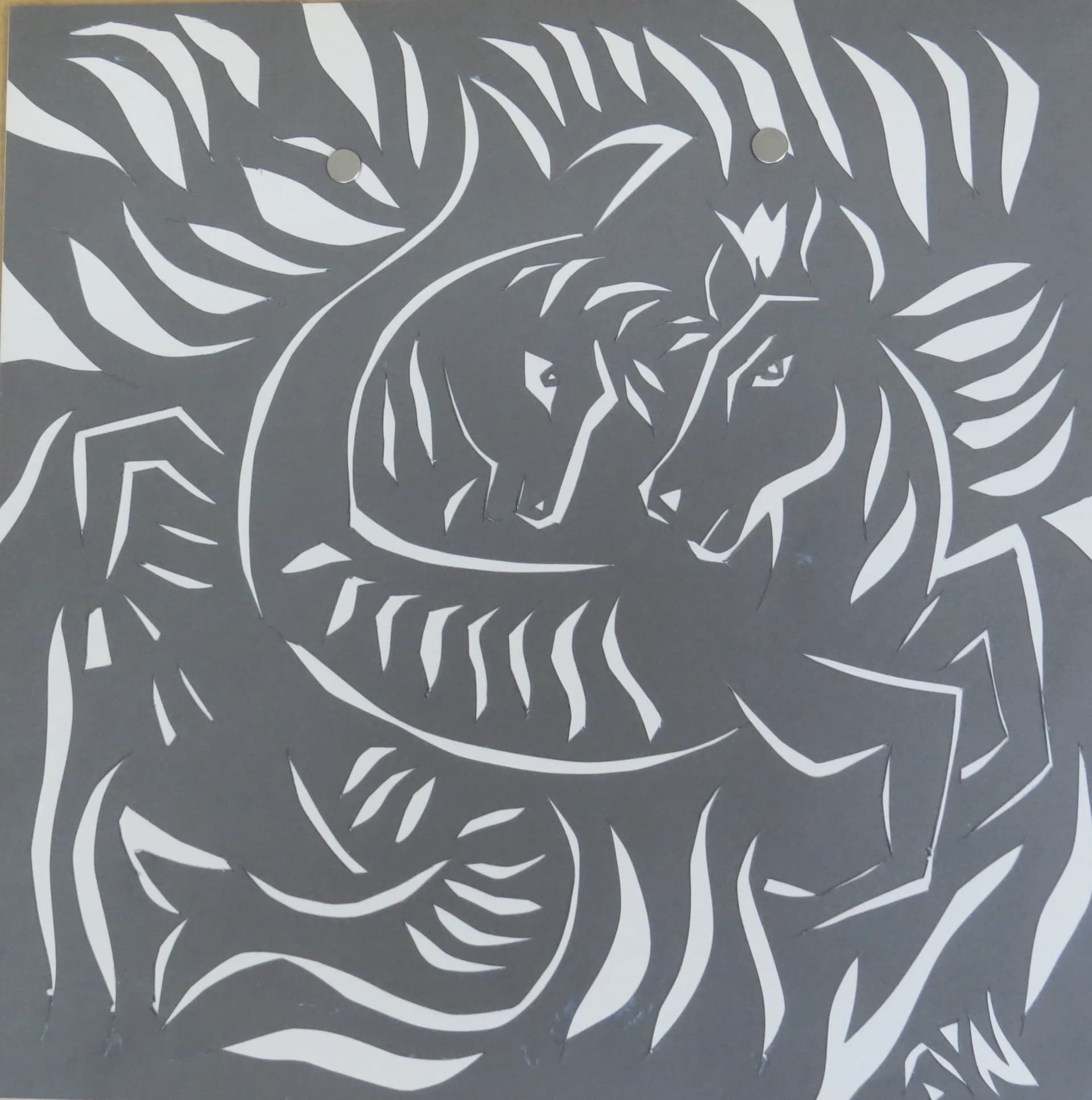 Horses spin- Papercuts